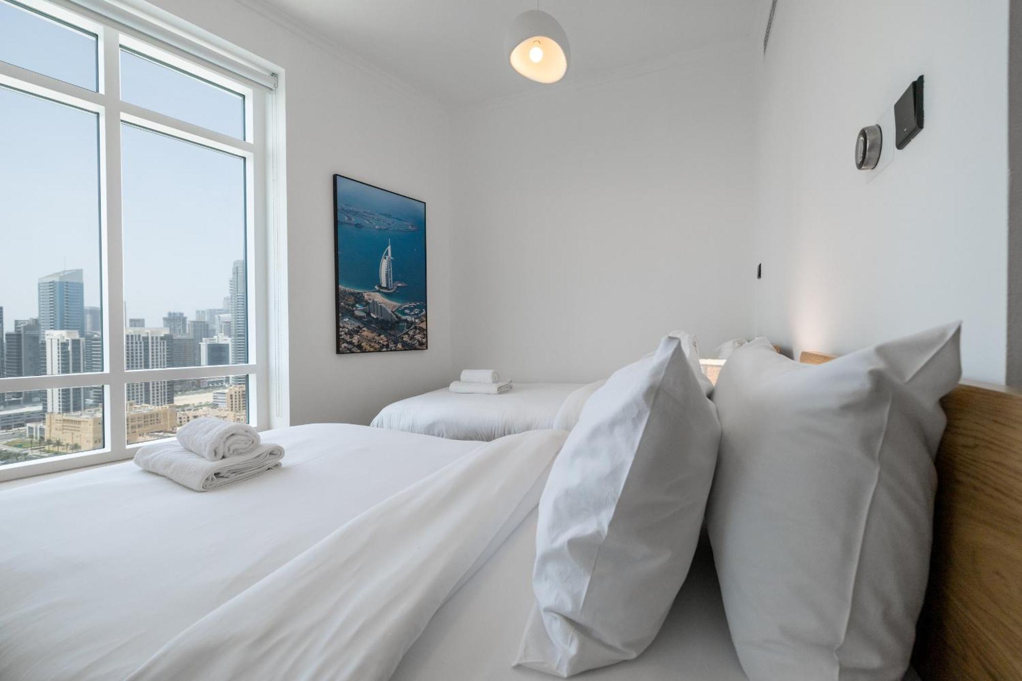 Upgraded Apartment With Stunning Burj Khalifa View Dubái Exterior foto